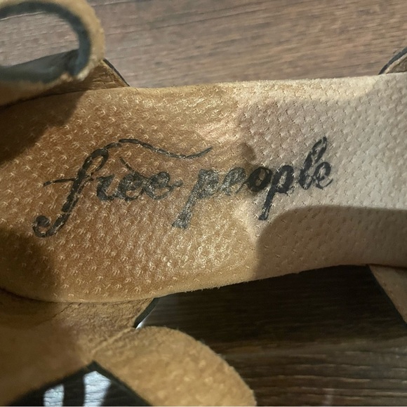 Free People Cedar Clog Ankle Strap in Black Suede Bohemian Wood Clog 36/6 - Picture 11 of 15